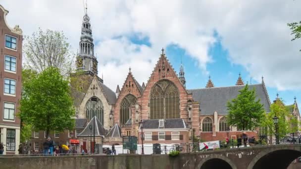 Time Lapse Vídeo Oude Church Amsterdam City Países Baixos — Vídeo de Stock