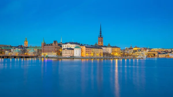 Stockholm város látképe kilátással Gamla Stan éjjel Stock — Stock Fotó