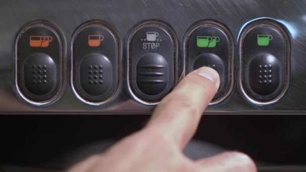 Koffiemachine knop paneel. Barista drukknop. — Stockvideo