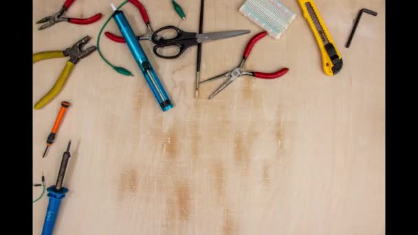 Dansen Roterende Elektronische Tools Video Transitie Stop Motion Van Elektronische — Stockvideo