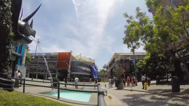 Zeitraffer des Brunnens der Santa Monica Promenade — Stockvideo