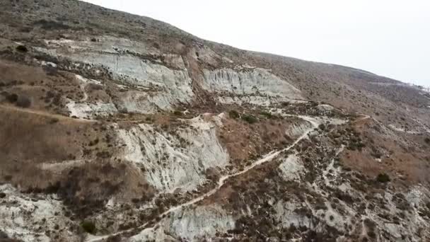 Aerial Shot Volcanic Chaparral Hills Californian Coast — Stock Video