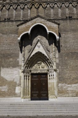 Udine Merkezi (Duomo di Santa Maria Annunziata Roma Katolik Kilisesi'nin geniş açılı görünüş)
