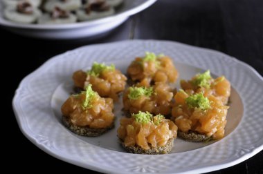 meze somon füme ve limon ile