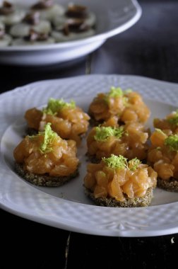 meze somon füme ve limon ile