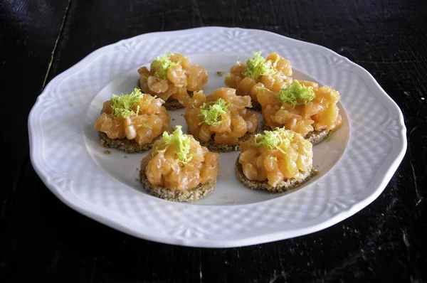 meze somon füme ve limon ile