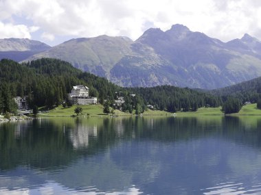 Panoramik Saintz Moritz Gölü