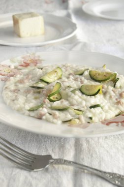 kabak, pancetta ve taleggio risotto peynir, İtalya