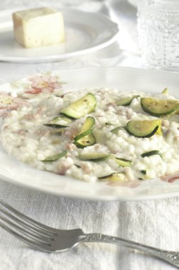 kabak, pancetta ve taleggio risotto peynir, İtalya