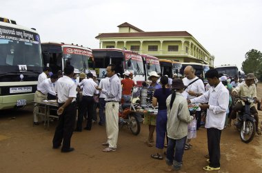 20 Eylül 2006-Siem reap Kamboçya Siem Reap otobüs terminali, Kamboçya