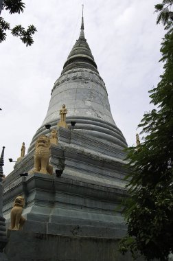 21 Eylül 2006-Kamboçya'nın başkenti Phnom Penh-Kamboçya-Budist Tapınağı