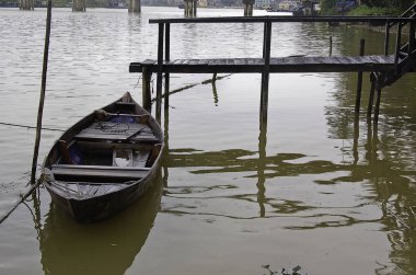 mekong Nehri boyunca köprü