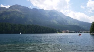 Saitn Morirz Gölü manzarası