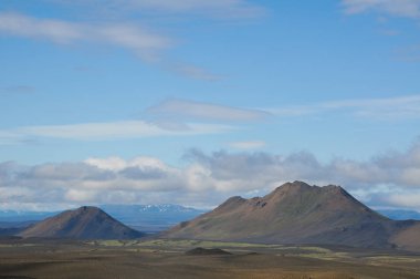 İzlanda'da güzel dağ manzaraları