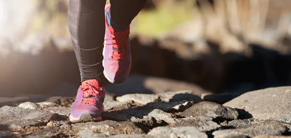 Feet Runner Athlete Running Trail Stones Forest — Stock Photo, Image