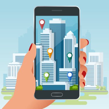 Artırılmış gerçeklik şehir veya Gps uydu navigasyon kavramı. Seyahat, turizm ve konumu rota planlama. Navigator Internet uygulama ile vektör akıllı telefon