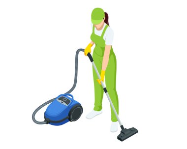 Beyaz arka planda izole edilmiş çeşitli tipte elektrikli süpürgesi olan Isome 'lı bir kadın. Yıkama ve Temizleme servisi konsepti. Dezenfeksiyon ve temizlik.
