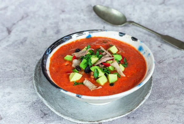 Galinha Mexicana Picante Assada Sopa Tomate Com Feijão Preto Decorado — Fotografia de Stock