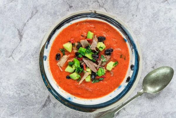 Galinha Mexicana Picante Assada Sopa Tomate Com Feijão Preto Decorada — Fotografia de Stock