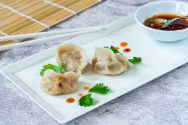 Çin domuz eti köfte - dim sum - tatlı biber sos daldırma