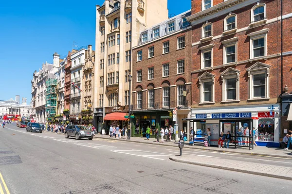 Budapest Május 2018 Street View Whitehall Utcán Bélelt Számos Szervezeti — Stock Fotó