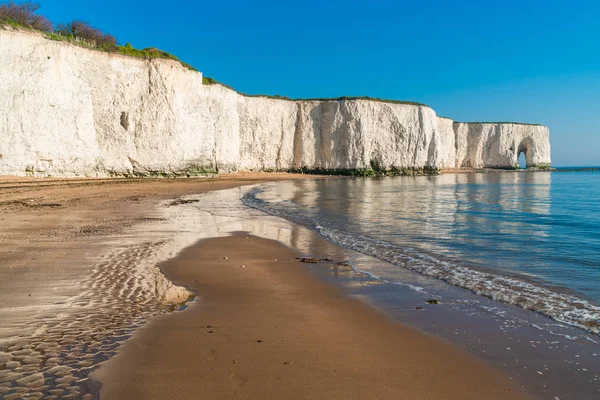 Düşük tide ve plaj Kingsgate Bay Margate, İngiltere'de deniz görünümü
