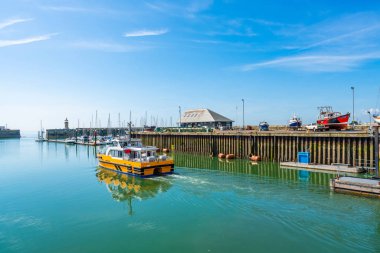 Ramsgate, Kent, İngiltere - 03 Haziran 2018: Ramsgate bağlantı noktası yerel otorite tarafından - Thanet ilçe Konseyi çalıştırmak bir liman var. Bu çapraz-kanal navlun trafik ve daha küçük çalışma ve zevk zanaat hizmet vermektedir.