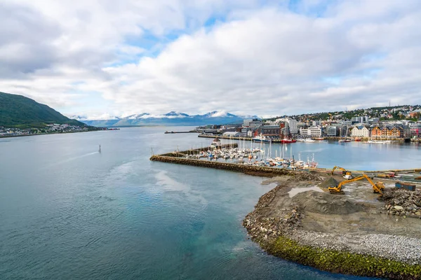 Tromso Noruega Agosto 2018 Porto Tromso Tem Comprimento Total Cais — Fotografia de Stock