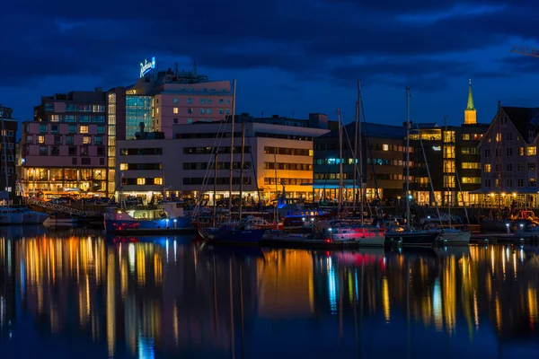 Tromso Norway August 2018 Night View Marina Area Tromso Offers — Stock Photo, Image