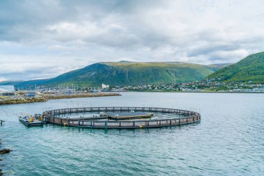 Tromso, Norveç, 2 Eylül 2018: Halogaland Teatre sayı 4 sahne alanı'nda tiyatro dışında okyanus tiyatro üretim final için 