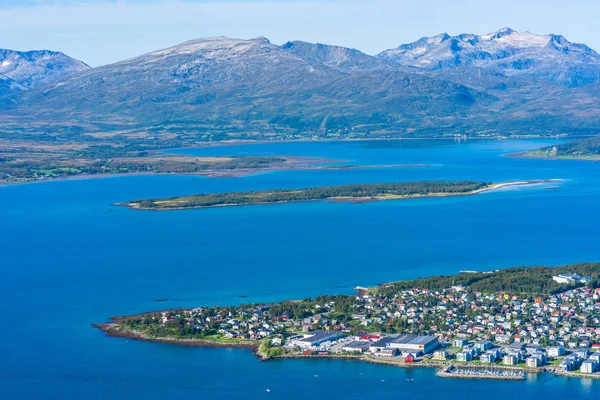 Vista Aérea Tromso Ilha Tromsoya Estreito Tromsoysundet Noruega — Fotografia de Stock