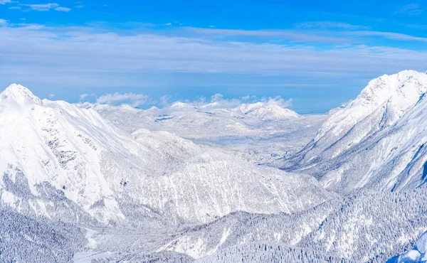 Ευρεία Πανοραμική Θέα Του Τοπίου Του Χειμώνα Χιόνι Κάλυψε Άλπεις — Φωτογραφία Αρχείου
