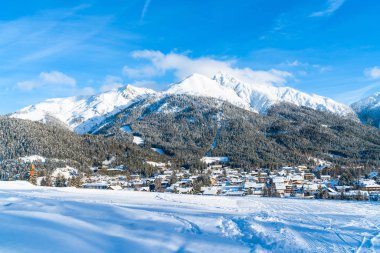 Seefeld, Avusturya - 12 Ocak 2019: Seefeld in Tirol Innsbruck yaklaşık 17 km bulunan Avusturya Bu kış spor binaları için bilinen en popüler turistik merkezlerinden biridir