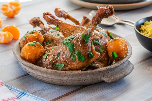 Tagine Pato Com Clementinas Cuscuz Cítrico — Fotografia de Stock