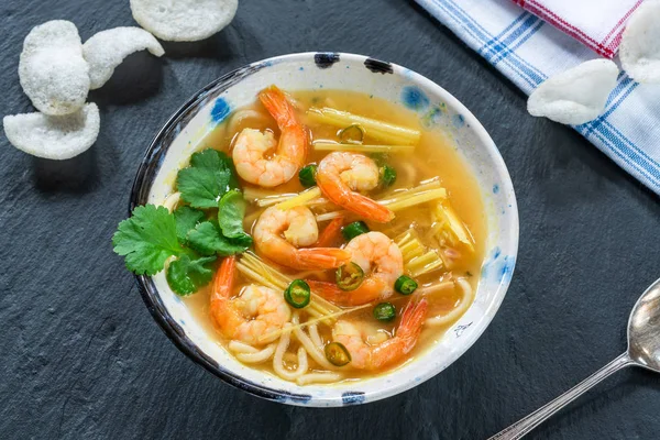 Tom Yum Heiß Saure Thai Suppe Mit Garnelen — Stockfoto
