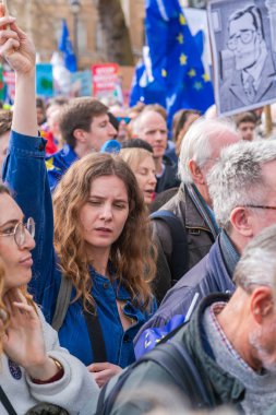 Londra, İngiltere - 23 Mart 2019: Yüz binlerce Remain kampanya protestocular katılmak insanların oy Mart son Brexit anlaşma üzerinde bir oy talep merkezi Londra'da.