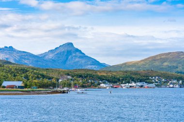 Troms İlçesi 'nde Kvaloya Adası 'nda Eidkjosen görünümü, Norveç