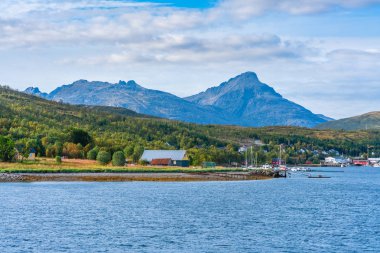 Troms İlçesi 'nde Kvaloya Adası 'nda Eidkjosen görünümü, Norveç