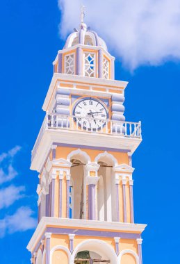 Fira Santorini'deki Vaftizci Aziz Yahya Katedrali Clocktower, Yunanistan
