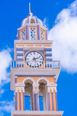 Fira Santorini'deki Vaftizci Aziz Yahya Katedrali Clocktower, Yunanistan