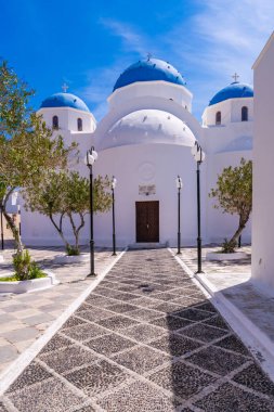 Santorini adasında Perissa Kutsal Haç Kilisesi, Yunanistan
