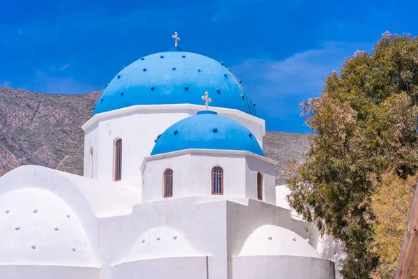 希腊圣托里尼岛佩里萨圣十字教堂 — 图库照片