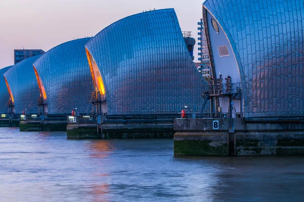 Thames Bariyeri Dünyanın Büyük Ikinci Hareketli Sel Bariyeri Londra Aşırı — Stok fotoğraf