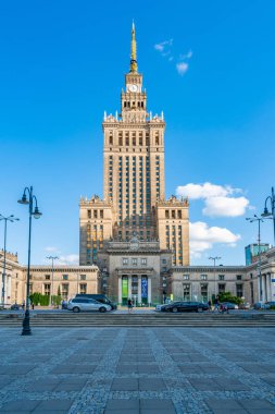 Varşova, Polonya-18 Temmuz 2019: Polonya başkenti kültür ve Bilim Sarayı 1955 yılında inşa edilmiş ve 2007 yılından bu yana kültür mirası nesnelerin kayıt defterinde kayıtlı olmuştur