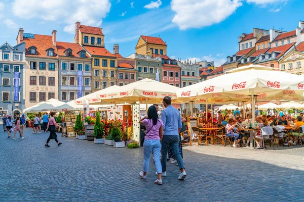 Warsaw Poland July 2019 Visitors Enjoy Summer Day Warsaw Old — Stock Photo, Image