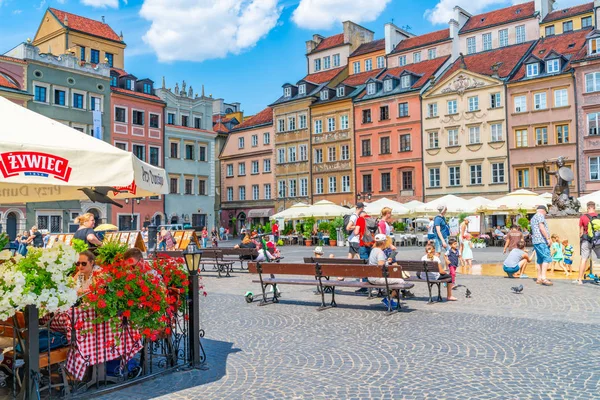 Warsaw Poland July 2019 Visitors Enjoy Summer Day Warsaw Old — Stock Photo, Image