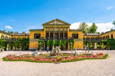 Bad Ischl, Avusturya - 07 Temmuz 2019: Büyük bir parkla çevrili Yukarı Avusturya'nın Bad Ischl kentinde ki Kaiser villası, İmparator Franz Joseph i ve Avusturya İmparatoriçesi Elisabeth'in yazlık eviydi..