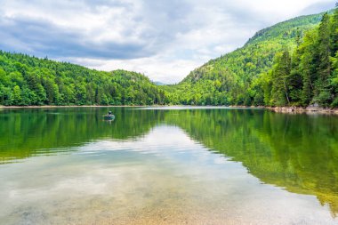 Yukarı Avusturya'da Nussensee gölü Salzkammergut Bad Ischl yakınında bulunan.