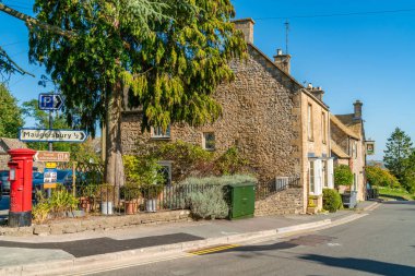 Stow-On-The-would, İngiltere - 21 Eylül 2019: Stow-on-the-would, Gloucestershire'ın Cotswolds bölgesinde, Cotswolds'un ana yollarının kesiştiği yerde, küçük bir pazar kasabası ve sivil bucaktır..