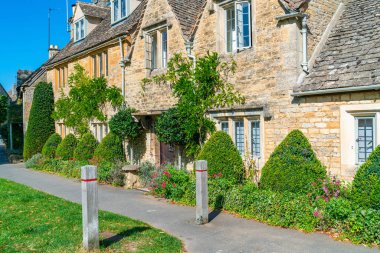Aşağı Kesim - Gloucestershire Cotswold bölgesinde bir köy, İngiltere
